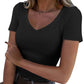 T-shirt med V-ringning i slim fit för damer