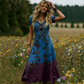 👗🌸 Mångsidig sommarklänning med V-ringning och blommönster